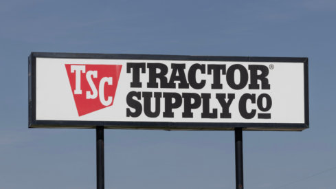 Tractor Supply’s pet business grows 5% in Q3 as sales trends improve